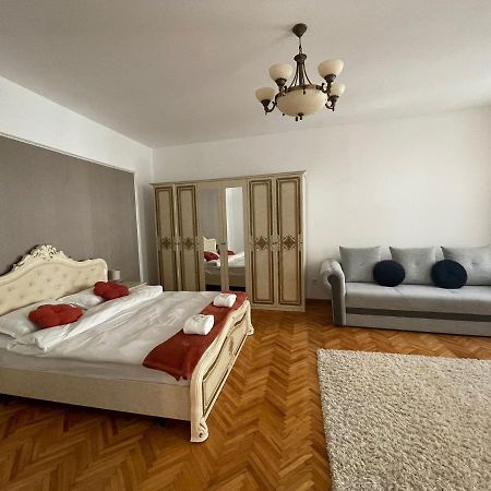 Londof Schei Apartments - Downtown Μπρασόβ Εξωτερικό φωτογραφία