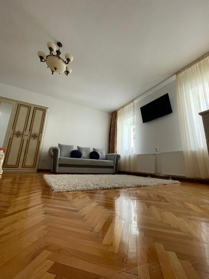Londof Schei Apartments - Downtown Μπρασόβ Εξωτερικό φωτογραφία