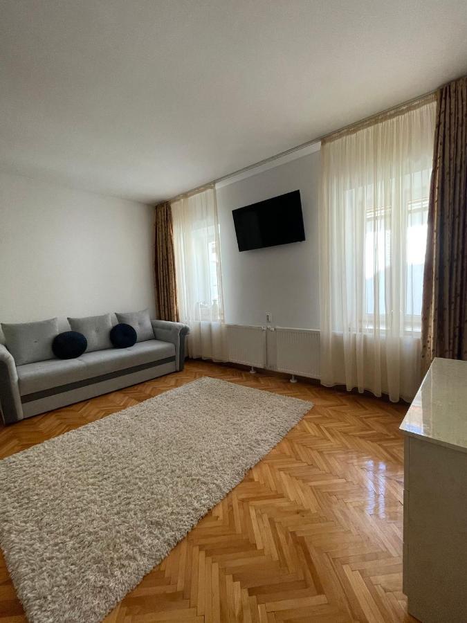 Londof Schei Apartments - Downtown Μπρασόβ Εξωτερικό φωτογραφία